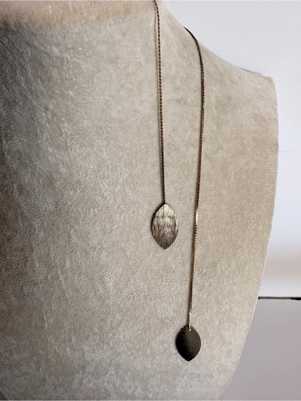 Gold Tone Bolo Y Necklace Adjustable Lariat Slider Necklace 28